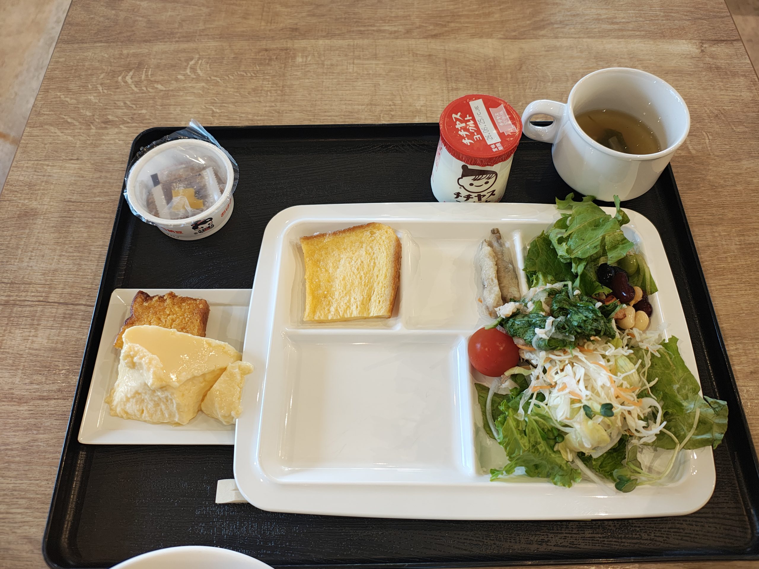 宮島コーラルホテル 朝食バイキング 全体